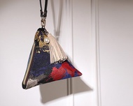 in Holland triangular pouch bag