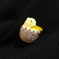 Environmentally Friendly Material European American New Style Chick Brooch Retro Baroque Cute Chick 
