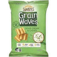 Sunbites Grain Waves Sour Cream & Chives Wholegrain Chips 170g