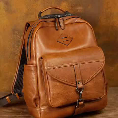 Retro handmade patina top layer cowhide leather backpack for men; genuine leather backpack for casua