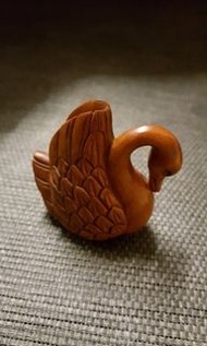 黃楊木天鵝雕刻小品 （掛飾 擺飾）玉松款