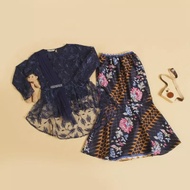 Setelan Baju Kebaya Anak Perempuan Brukat Tille Terkini Slayer Selendang Aurora Modern Model Rok Duy