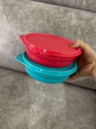 Tupperware round container / lunch box 500ml 2pcs ( red green )