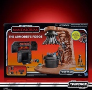 Hasbro Star Wars The Mandalorian The Armorer's Forge 3.75 Inches