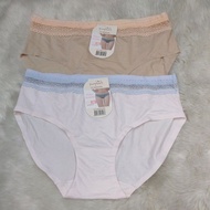 Seamless Young Hearts Women's Panties Uk M
