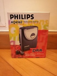 (罕有) 100% new Philips Walkman AQ6562 有AM/FM收音機  (飛利蒲)
