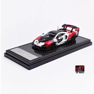 LCD 1: 64 GTR McLencerna GTR Red White Alloy Car Model
