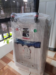 WATER VENDO MACHINE ( Hot/COLD)