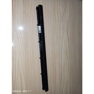 Asus X453M. Laptop Middle Hinge Cover