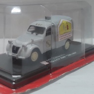 Auto Plus 1:43 2CV Citroën La 2 CV EDF "220 voits"