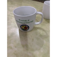 Pre-loved Darlie free gift cup