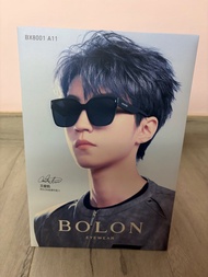 王俊凱  Bolon眼鏡代言紙牌