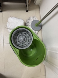3M旋轉地拖Spin Mop and Bucket Set with 2 Mop Heads