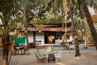 阿里包月光石吊床飯店 (Moonstone Hammock Alibaug)