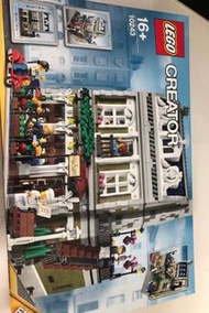 Lego 10243