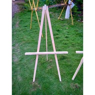 stand foto wedding kayu
