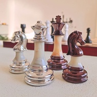Wooden chess pieces, wooden chess board, popular e-commerce product, high-end wooden chess pieces, b