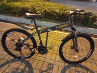 實拍26吋 958元  新款24 inch Bike 摺疊 21變速+雙碟剎 山地成人單車 5色選 24吋 868元 包送貨／包安裝  另26另888元 ,加前叉避震款加70元(24吋938元/26吋958元)/前震再加中避震加100元(24吋968元/26吋988元)- /三刀，六刀，十刀款  (24吋1188元/26吋1248元)bbcwpbike