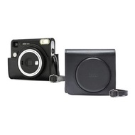 [DJS LIFESTYLE] 富士官方設計 FUJIFILM INSTAX SQUARE SQ40 富士即影即有菲林相機保護套精準貼合相機機身。採用優質合成皮革製成，外表帶有經典復古質感及 INST