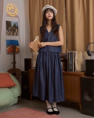 Denim vest&skirt เสื้อเวสและกระโปรงผ้ายีนส์ แบรนด์ Moodmade