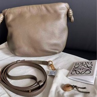 Loewe flamenco mini 玉石系列福袋 暗綠色 附玉石