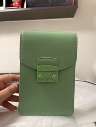 全新 全埸最平 Furla 小袋 金色鏈 可放電話卡套 有塵袋 沒有盒 大特價 可收 消費券 八達通 微信 wechat 支付寶 Gucci lv