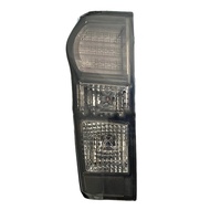 DMAXไฟท้าย ดำคล้ำ LEDไฟท้ายรถยนต์ โคมไฟท้ายรถยนต์ ปี 2012-2019 สีดำ Tail Light Taillamp for Isuzu Dm