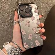 เคสโทรศัพท์ลายตุ๊กตาหมีน่ารัก 1 ชิ้น เข้ากันได้กับ Apple Phone 16 Pro Max 15 Pro 14 Plus 13 12 11 X/