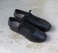 【〜染色職人手作〜】經典設計與真皮質感！EMA運動鞋/後染黑