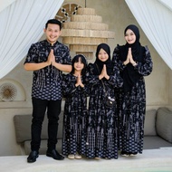 BAJU COUPLE SARIMBITAN KELUARGA SILK PREMIUM MOTIF TERBARU 2024 RAYA SERIES COUPLE FAMILY SET BAJU MUSLIM KELUARGA GAMIS KOKO ABAYA AYAH IBU ANAK 2 - 12 TAHUN