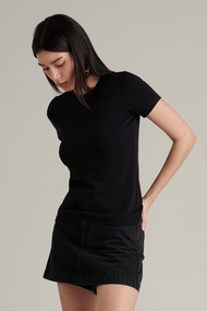 Mc JEANS Online Exclusive Mc Basic เสื้อยืดแขนสั้นผู้หญิง คอกลม MTTZA58 เสื้อยืดแขนสั้น Slim fit ทรง