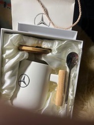 Mercedes-Benz 賓士 ~ 原廠Benz車標-賓士精品正品禮盒裝
