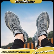 【Ready Stock】Man Shoes Yezzy Sneakers Kasut  Lelaki High Quality Breathable Flying Men's and Women's