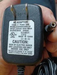 ╭✿㊣ 二手 AC ADAPTOR CSD0900300U-32【9V ~ 300mA】變壓器/充電器 特價 $49 