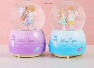 Snowball Musik / Kotak Musik Couple romantis / bola air salju otomatis / love Story / Kotak musik co