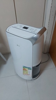 LG PuriCare 抽濕機 DUAL Inverter 100% 全新包裝 (買咗兩部; 用咗一部; 因為一部已夠用)