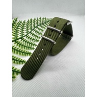 Green Nato Cloth Watch Strap Size 20 Mm.