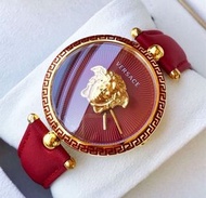 凡賽斯VERSACE Palazzo Empire 金色浮雕艾杜紗頭像配紅色面錶盤 紅色皮革錶帶 石英 女士手錶  VOC120017
