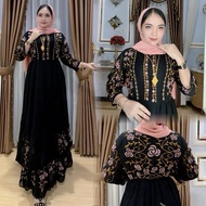 Naura hindi dress with luxurious embroidery