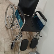 Kursi Roda untuk LANSIA, Bisa di buat tidur, dan ada tempat BAB.