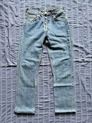 Vintage levis 501  made in uk levi’s not lvc 37501 usa