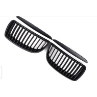 BMW E90 3 SERIES FRONT BUMPER KIDNEY GRILL MATT BLACK(PRE FACELIFT)