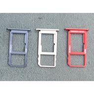 Blackberry Key2LE phone sim tray