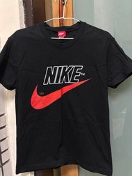 Nike logo 短袖 短T 男 女 尺寸M