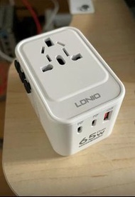 全新65w GaN氮化鎵快速充電萬能插