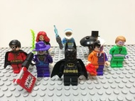 國産 蝙蝠俠系列 積木 D C人仔  8隻 小丑 謎語人 企鵝 雙面人 羅賓 非樂高 Fake Lego 二手 清屋