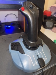 Thrustmaster TCA Airbus 飛行搖桿