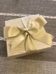 Mikimoto 耳環包裝紙盒