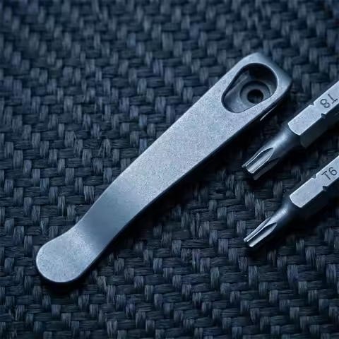 1PC Outdoor Portable Pocket Knife Waist Clip CNC Titanium Alloy Knife Back Clip For Chris Reeve Kniv