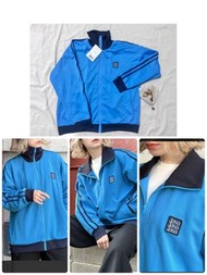 Java 藍色運動外套 拉鍊上衣 高領 上衣 衛衣 寬身 外套 開裙 綁帶 背心 連身裙 HELLO.SANFRANCISCO蛋糕裙 層疊吊帶日系 日本品牌 日本牌子 日牌 日系衣服 日本衣物 日本衫